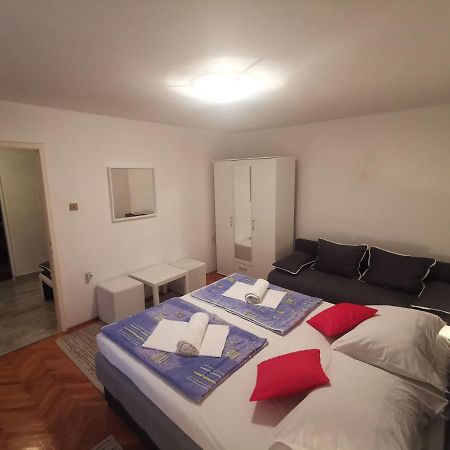 Apartment Dino Novi Vinodolski Eksteriør billede